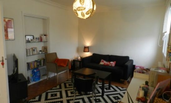 Tours Place Strasbourg: Appartement lumineux offrant 4 chambres! 